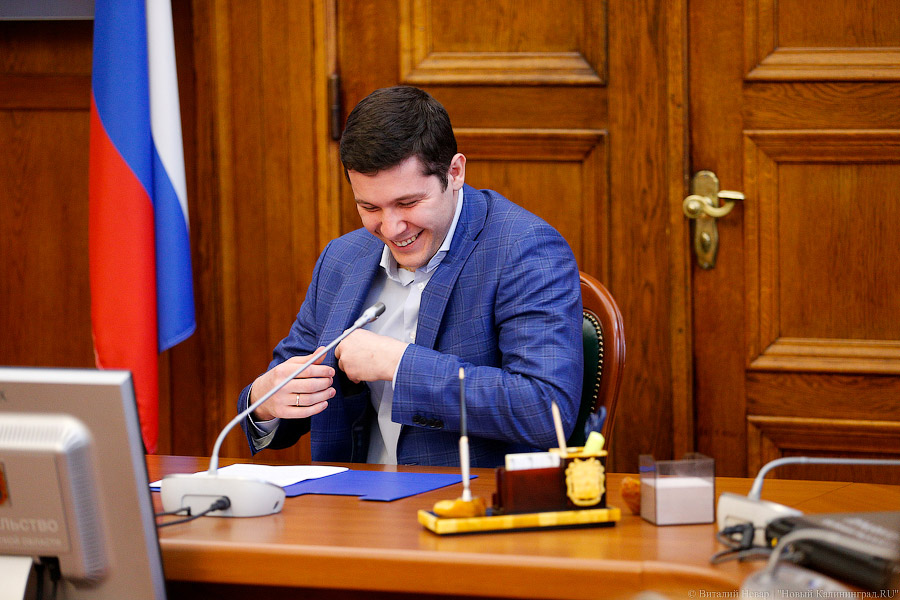 Алиханов потерял позицию в рейтинге губернаторов-блогеров
