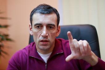 Власенко не успел прочесть поправки в закон об ОЭЗ перед голосованием