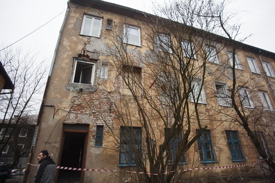 Дом, в котором произошел взрыв газа, был признан аварийным в 2014 году (фото)