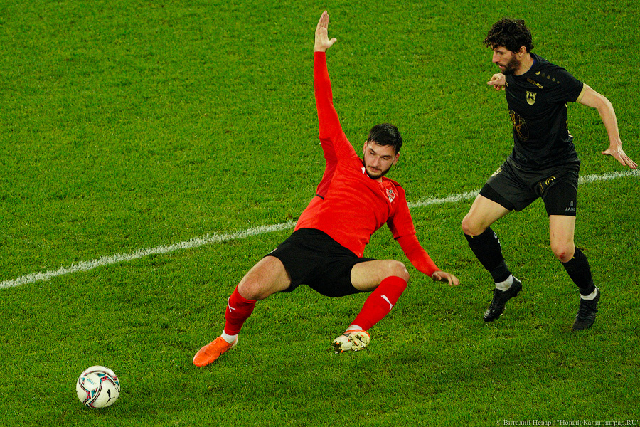 «Балтика» проиграла «Химкам» по пенальти, но вышла в 1/8 Кубка России. Объясняем почему (фото)