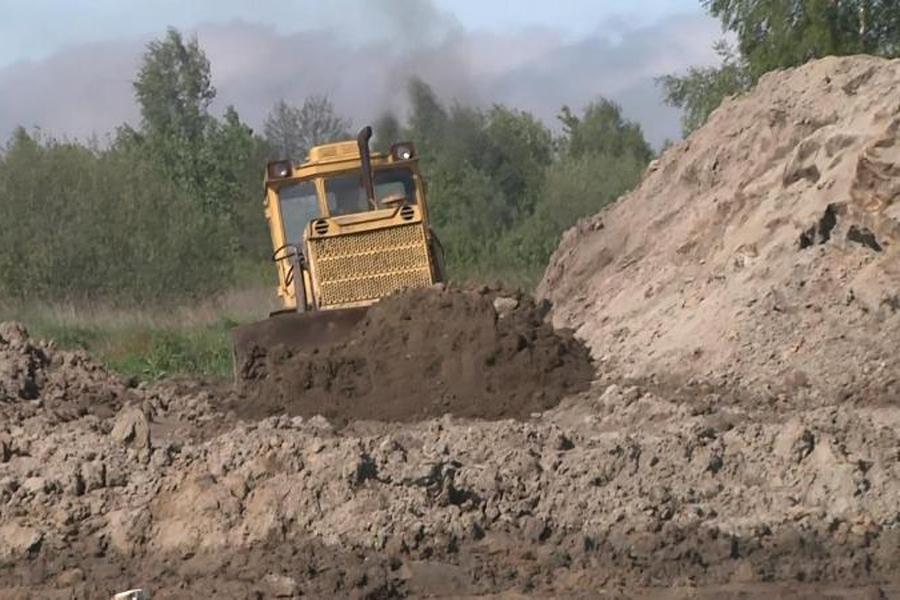 В Зеленоградской районе при засыпке карьеров полиция обнаружила копателей (фото)