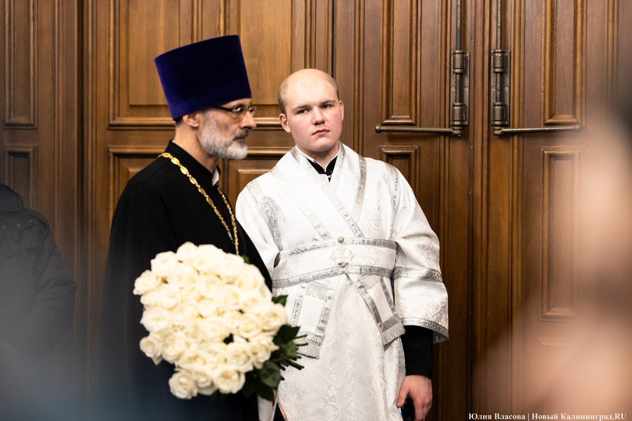 Крестный ход и литургия: как в Калининграде встретили Рождество (фото)