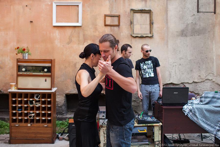 Суета вокруг шкафа: в Калининграде открылась интеллектуальная арт-площадка