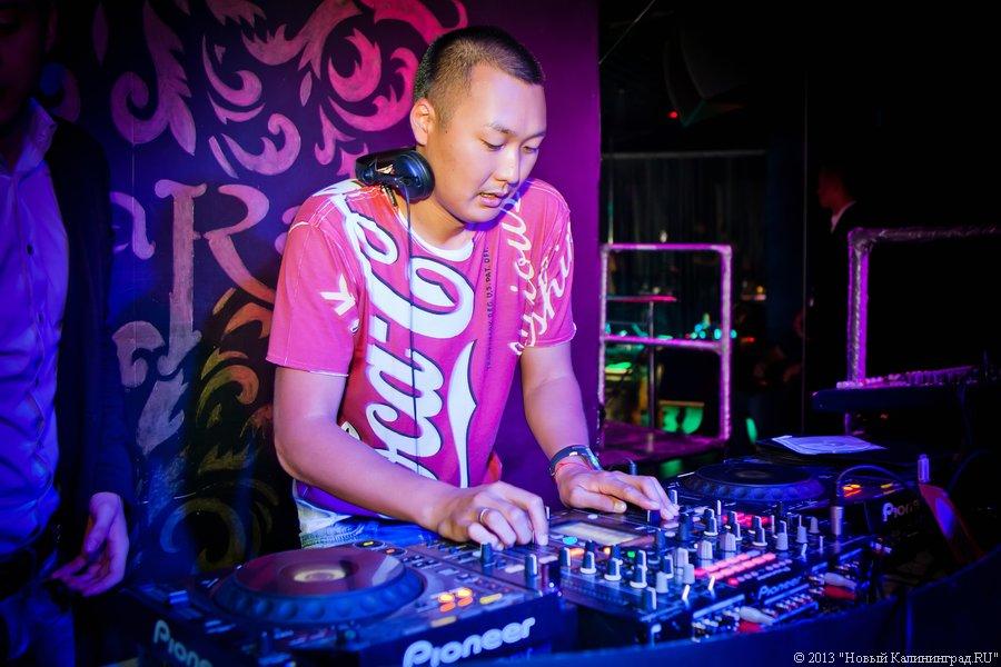 Жара 2.0: в Калининграде открылся клубный проект «ХХХ»