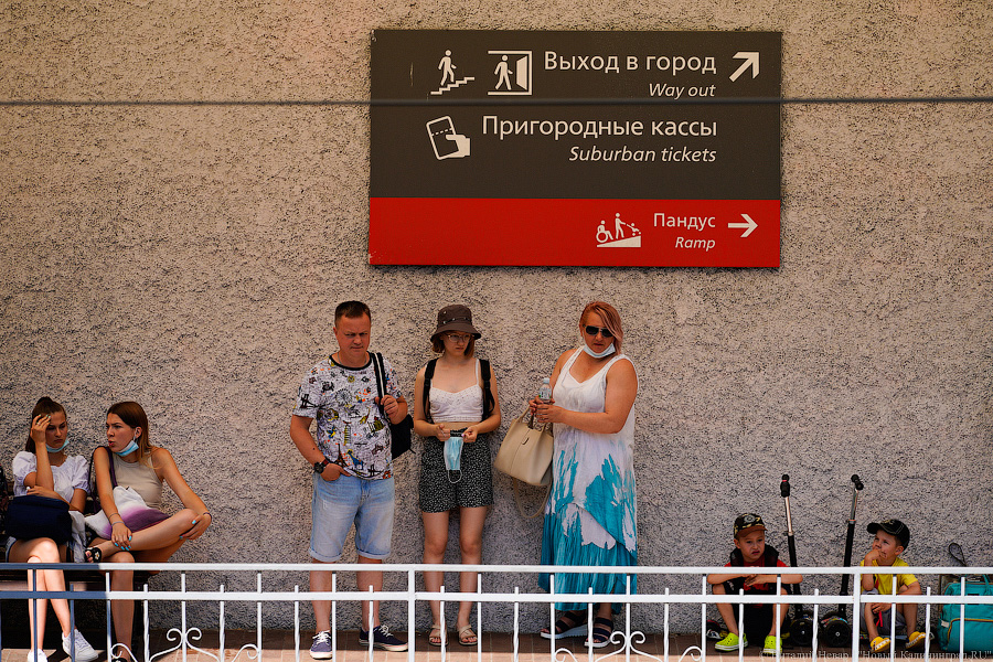 Власти хотели ограничить пассажиропоток к морю. Но этого, кажется, никто не заметил (фото)