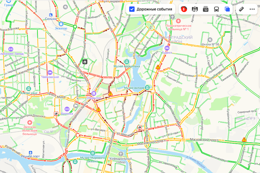 Калининград предпраздничным вечером встал в 8-балльных пробках