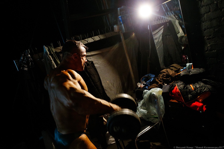 Мышцы, и ничего лишнего: в Калининграде прошел чемпионат по бодибилдингу