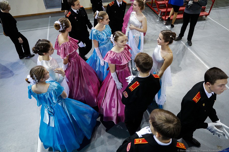 Танцы с министрами: чем запомнился кадетский бал в Калининграде