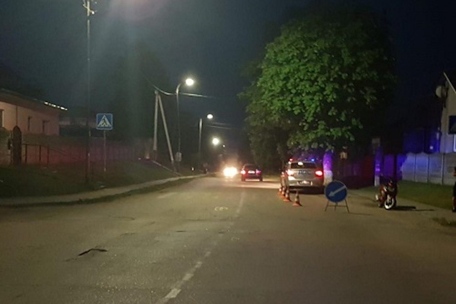 В Светлом скутерист без прав сбил пенсионера