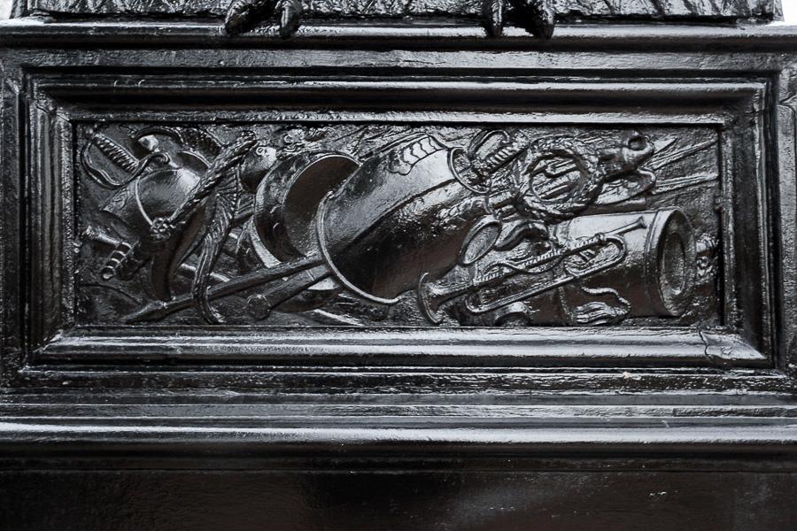 Барклай-де-Толли и Батурин: что происходит с памятником полководцу и усадьбой шурина экс-мэра Москвы