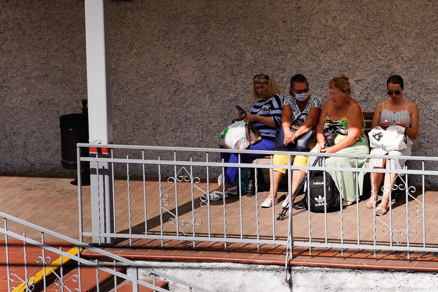 Власти хотели ограничить пассажиропоток к морю. Но этого, кажется, никто не заметил (фото)