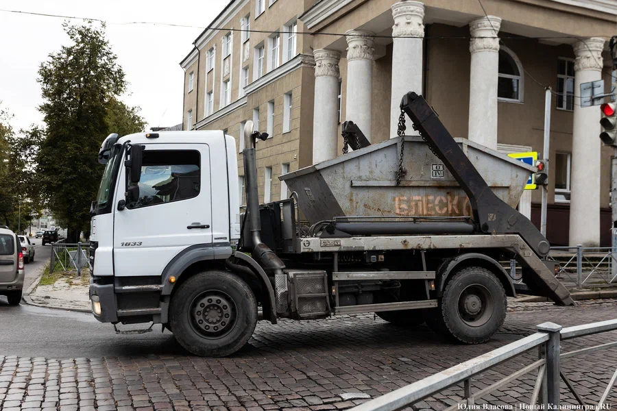 В праздничные дни в области планируют увеличить количество рейсов мусоровозов