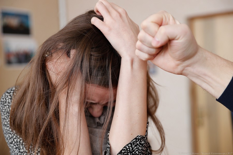 Калининградского экс-педагога подозревают в насилии над детдомовцами