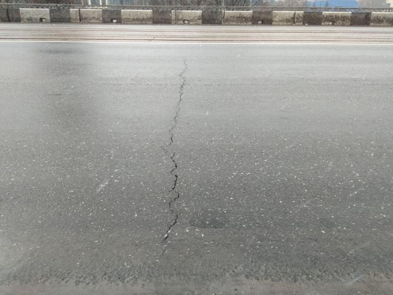 Горвласти: избавиться от трещин на эстакадном мосту без реконструкции невозможно