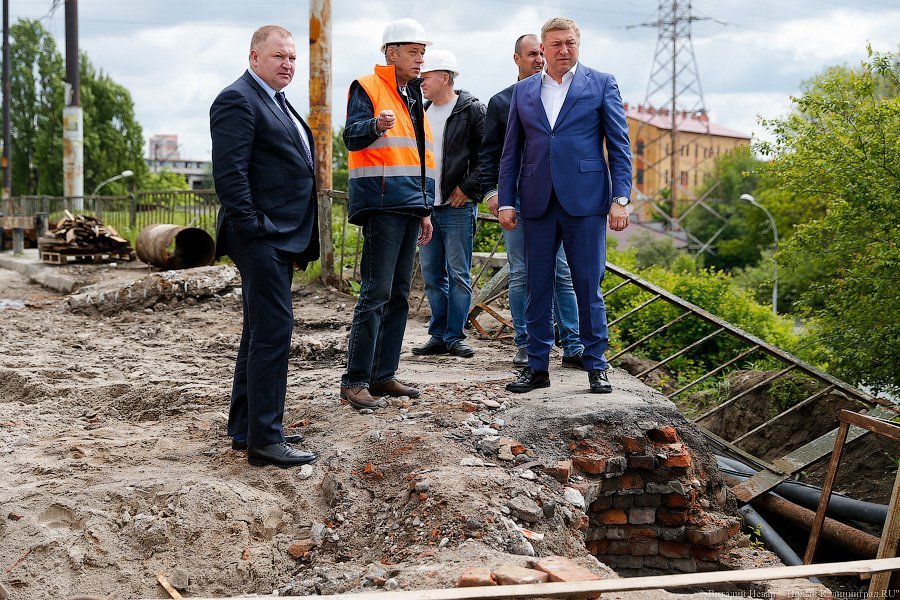 С переменным успехом: мост на Суворова ремонтируется с отставанием (фото)