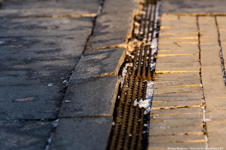 Горвласти о состоянии площади Победы: после 20 лет эксплуатации нужна реконструкция (фото)