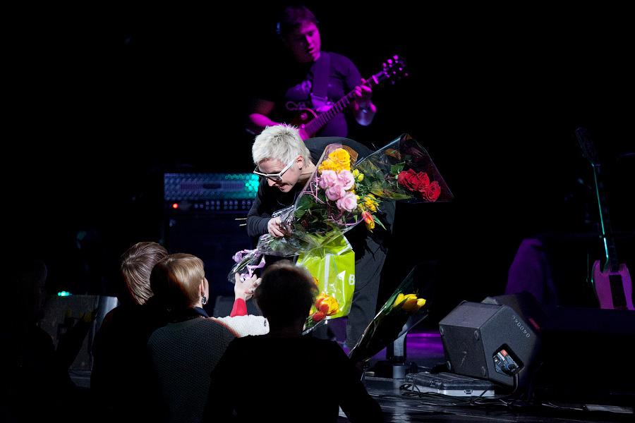 «Белая песня»: фоторепортаж с концерта Светланы Сургановой