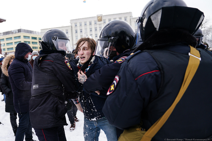 «И ты не бойся»: в Калининграде прошла новая акция в поддержку Навального (фото)