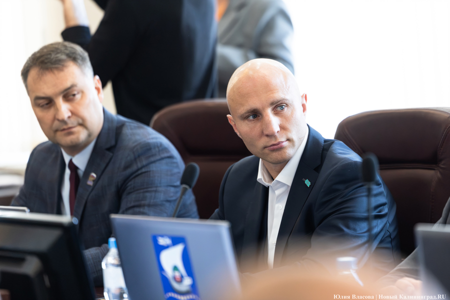 73% новичков: как прошло первое заседание совета депутатов Калининграда 8-го созыва