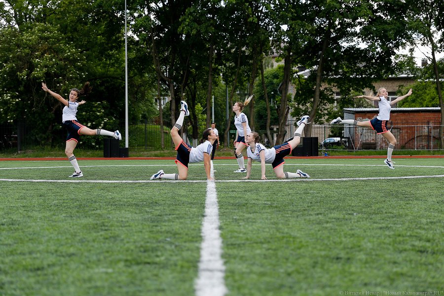 Под шоу барабанщиц: в Калининграде стартовал набор волонтеров для ЧМ-2018