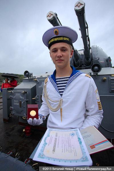 Эполет адмирала Анжу: на «Настойчивом» вручили аттестаты выпускникам-кадетам