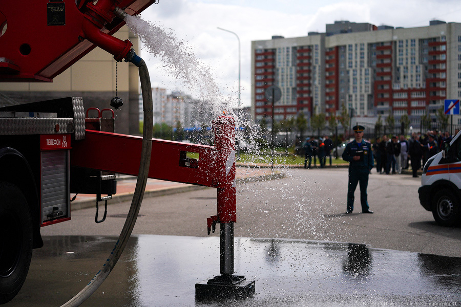 «Сложная архитектура»: как пожарные тренируются перед ЧМ-2022 по волейболу (фото)