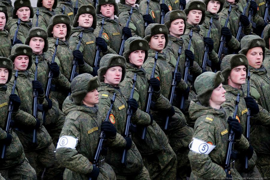 Марш, марш левой: в Калининграде прошла репетиция Парада Победы
