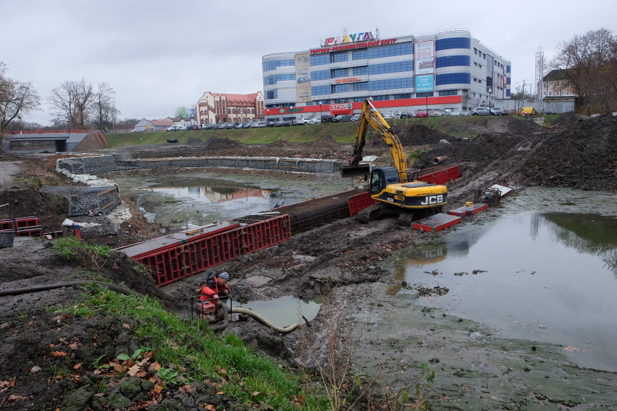 Озера в центре Черняховска начнут наполнять водой в декабре этого года