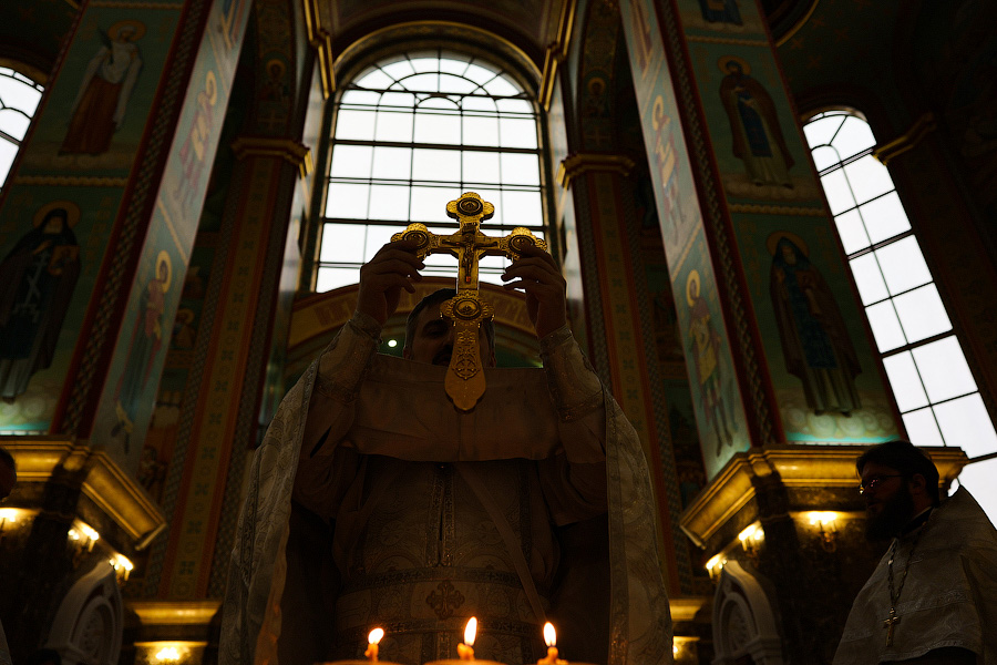 Великая агиасма: освящение воды в соборе Христа Спасителя в Крещенский сочельник (фото)