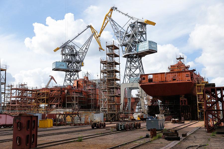 В ожидании стабильности: как ВРИО губернатора прислушивался к судостроению