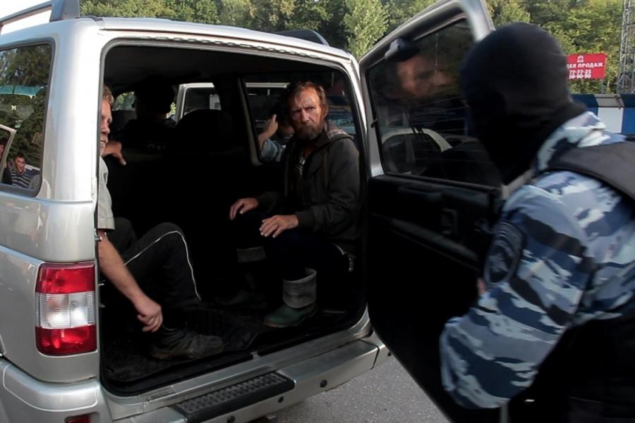 Под Гурьевском на ферме езидов полиция обнаружила без вести пропавшего человека (фото)