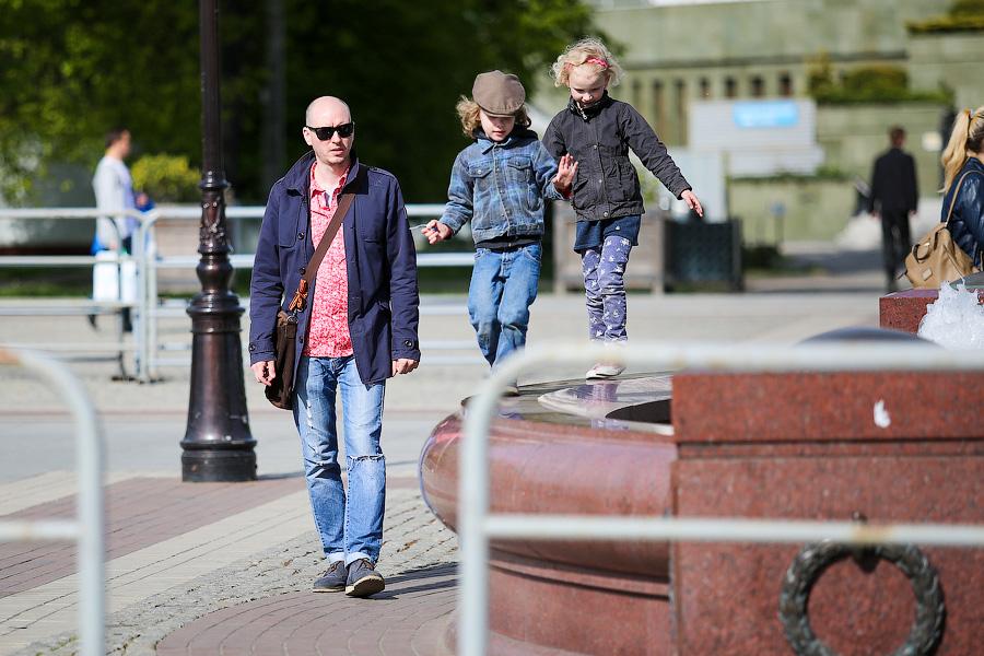 В Калининграде началась раздача георгиевских ленточек (фото)
