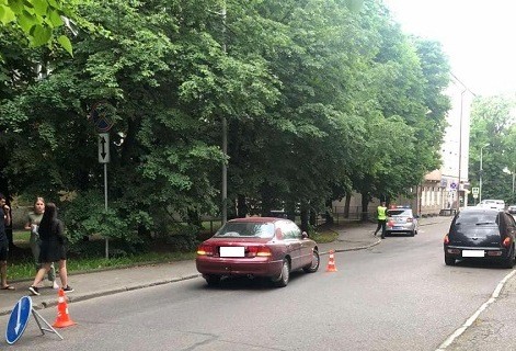 На ул. Свободной в Калининграде 10-летняя девочка попала под колёса «Мазды»