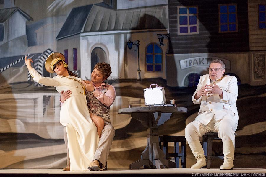 «Ревизор приехал»: фоторепортаж с репетиции спектакля «К нам едет ревизор»