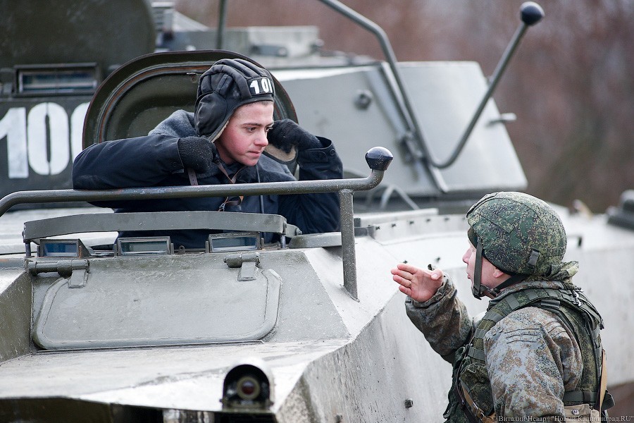 Горыныч и центнер тротила: саперы Балтфлота провели взрывные учения (фото)