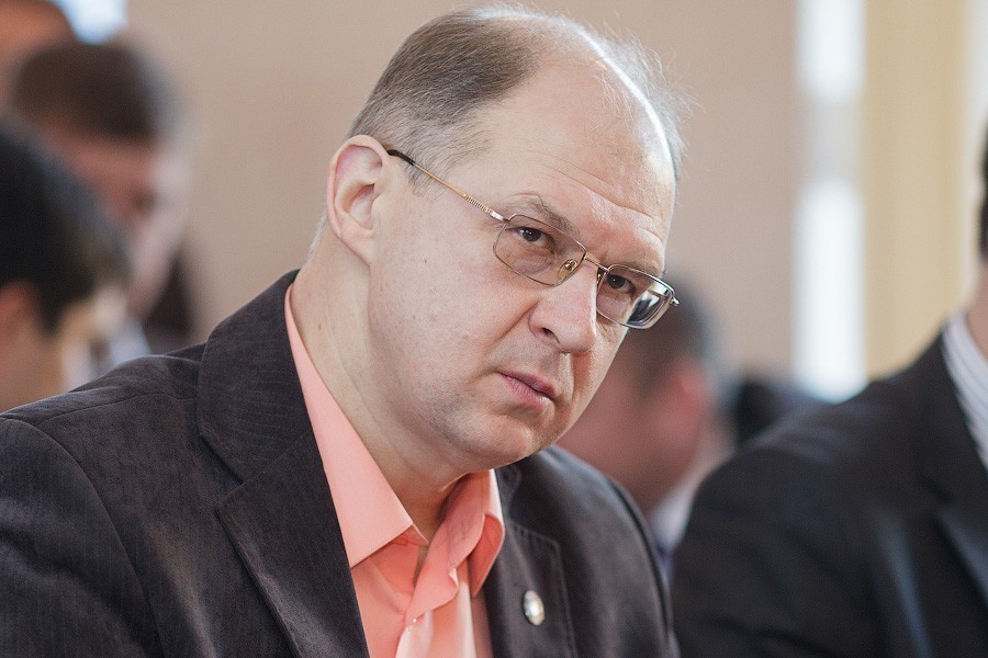 Депутат: Алиханов и правительство неохотно работают с общественными советами