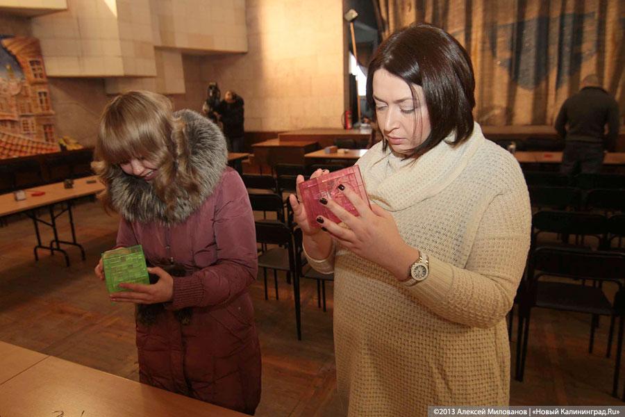 «Кручу-верчу»: фоторепортаж с выставки головоломок «Игры разума»