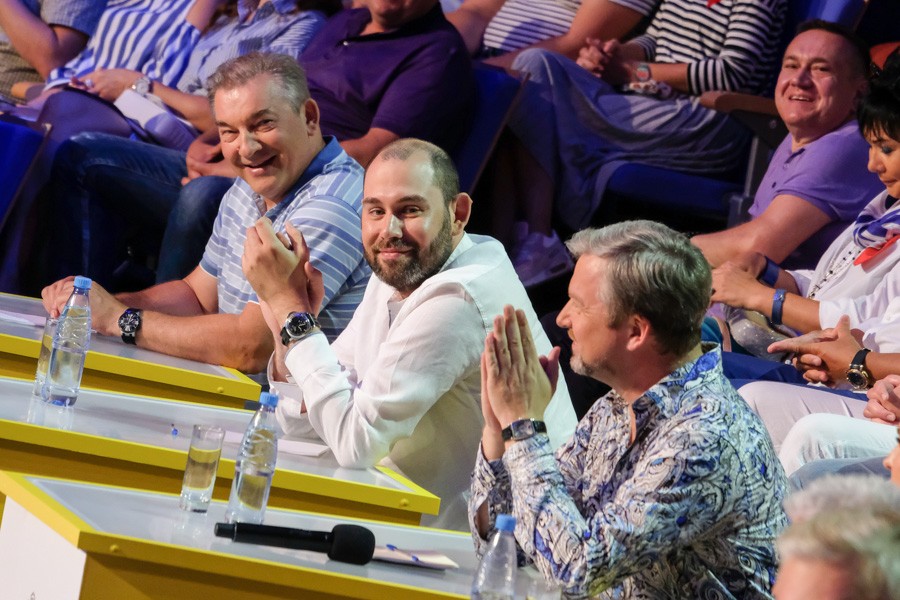 Пляжные десантные войска: как прошел «Голосящий КиВиН-2018» в Светлогорске