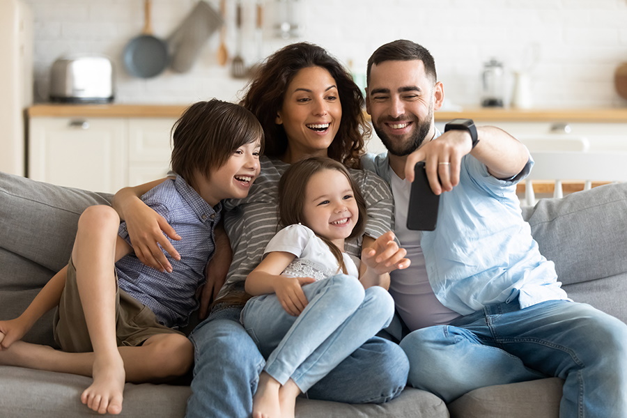 «Друзья» против «Сестер»: что смотрели жители Калининграда в марте