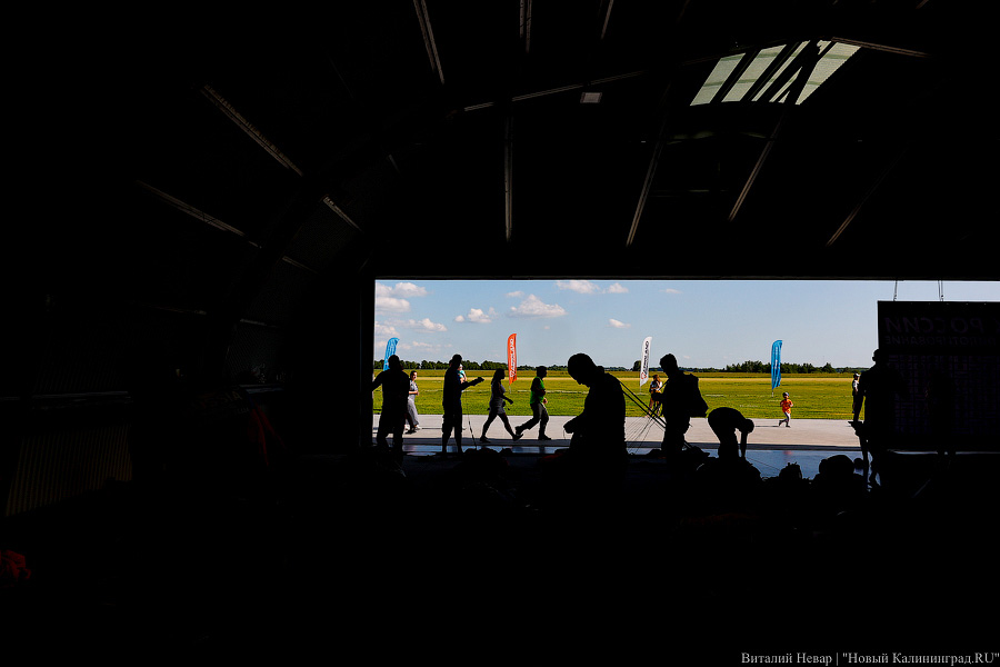 Люди как птицы: под Калининградом прошел этап Кубка России по купольному пилотированию (фото)