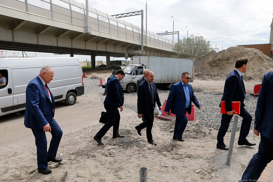 Глава Калининграда пообещал привести в порядок временную дорогу на Павлова