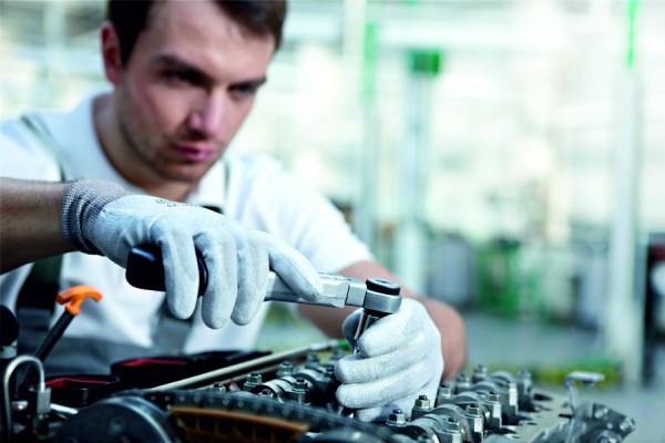 ŠKODA меняет стереотипы: сервис у официального дилера выгоднее, чем вы думаете