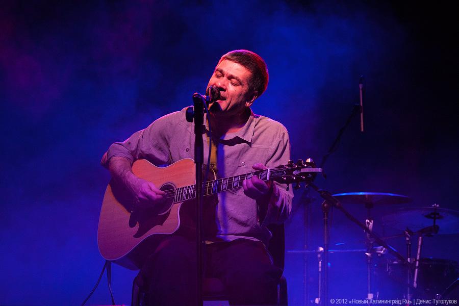 «Сидячий рок»: фоторепортаж с концерта группы «Сплин»