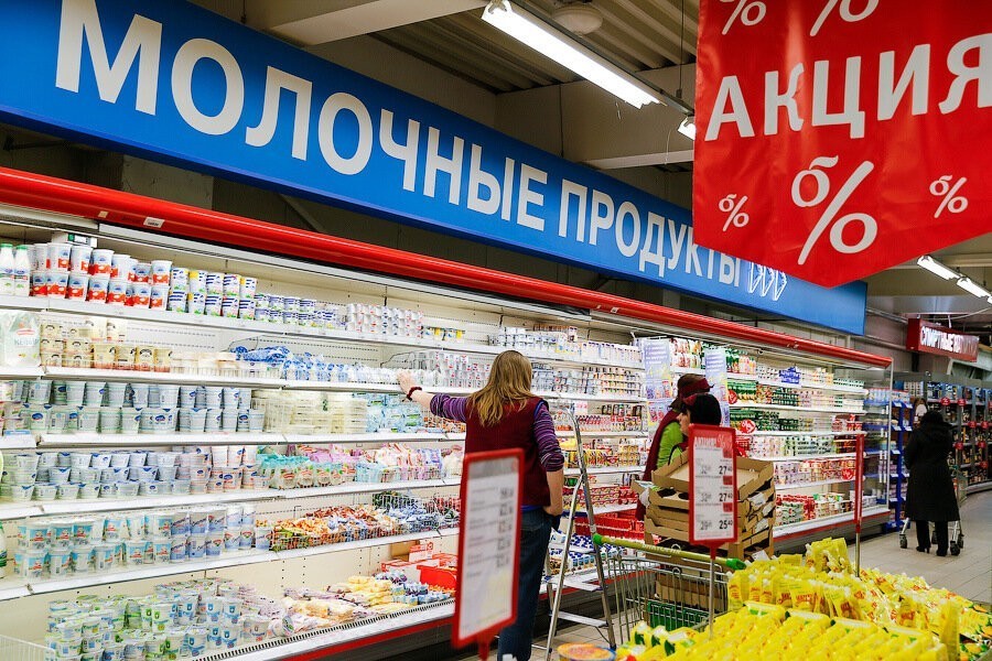 Роспотребнадзор: калининградские ритейлеры продают псевдомолочку и молоко вперемешку