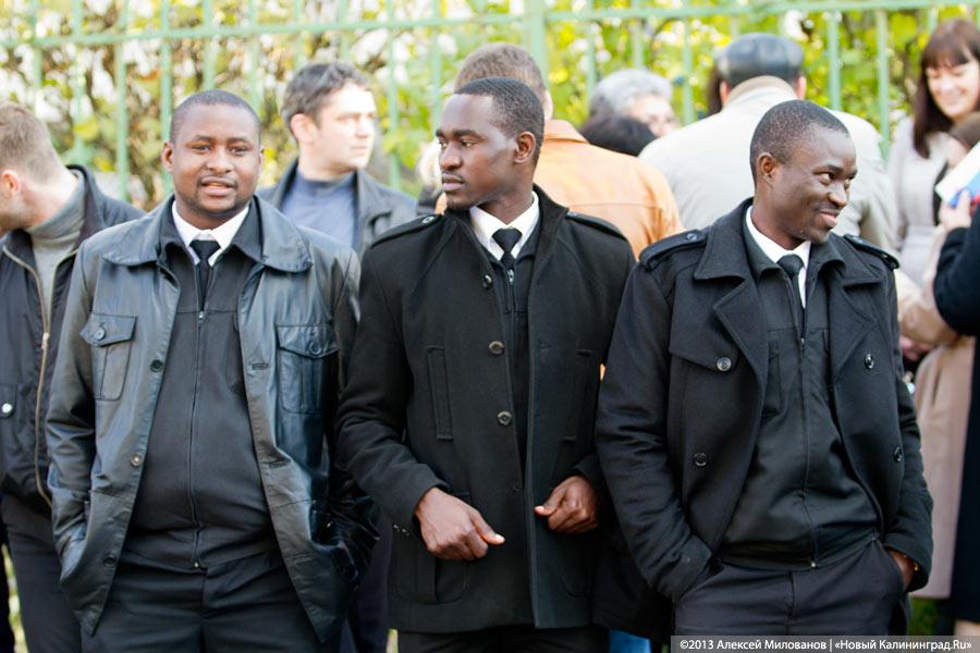 75 оттенков олимпийского: эстафета огня Олимпиады-2014 в Калининграде