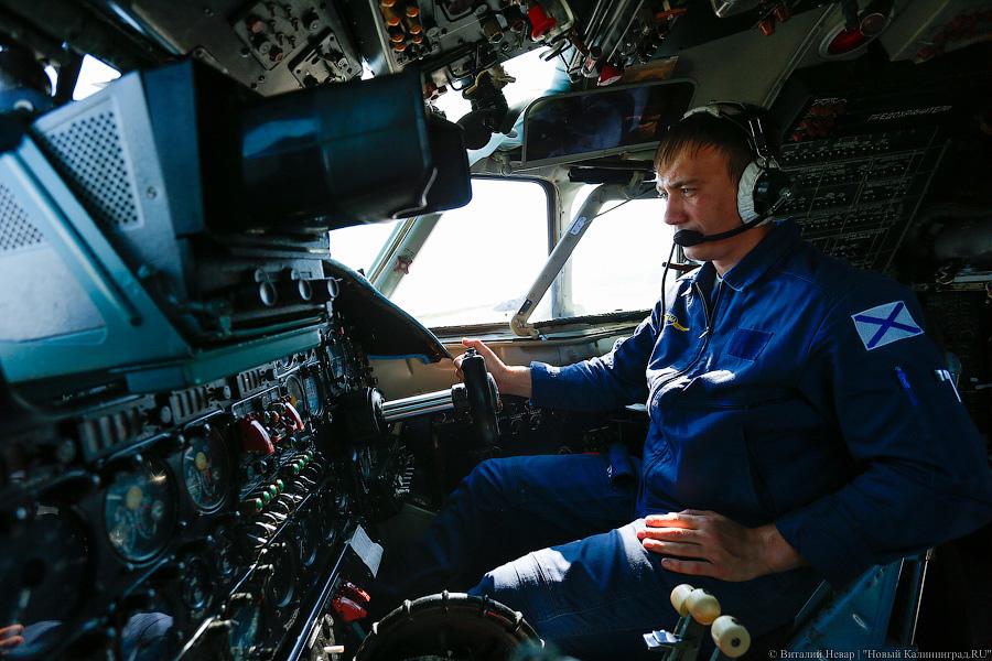 Бомбы в небе: совместные сборы морской авиации (фото)