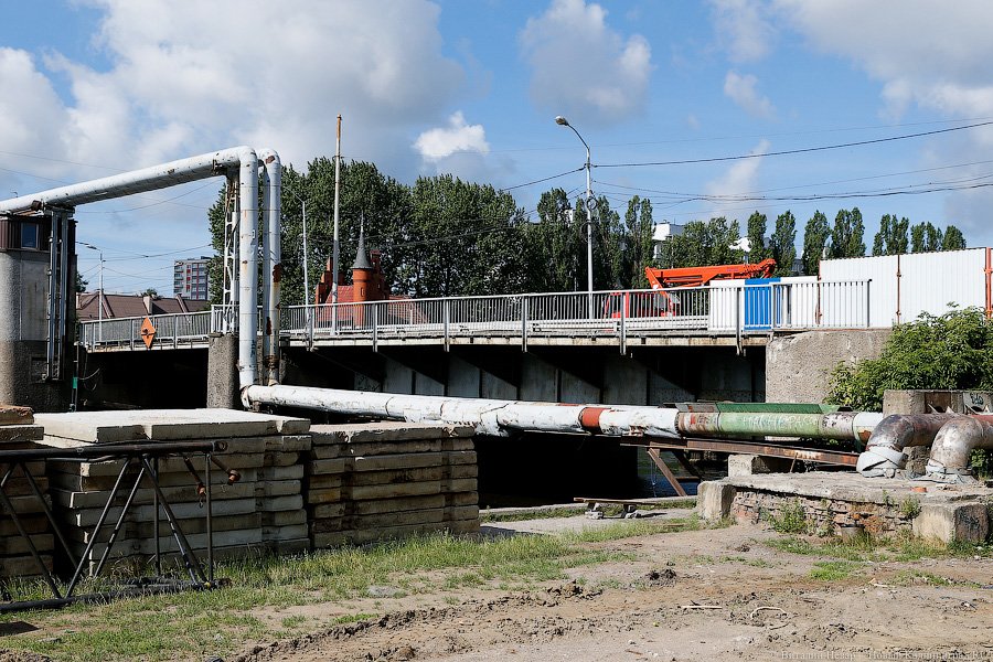 Прохода нет: Высокий мост на Остров закрыт на реконструкцию (фото)