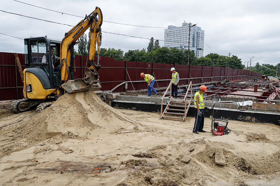 Подарок мэру: как строители успевают ремонтировать Деревянный и Высокий мосты