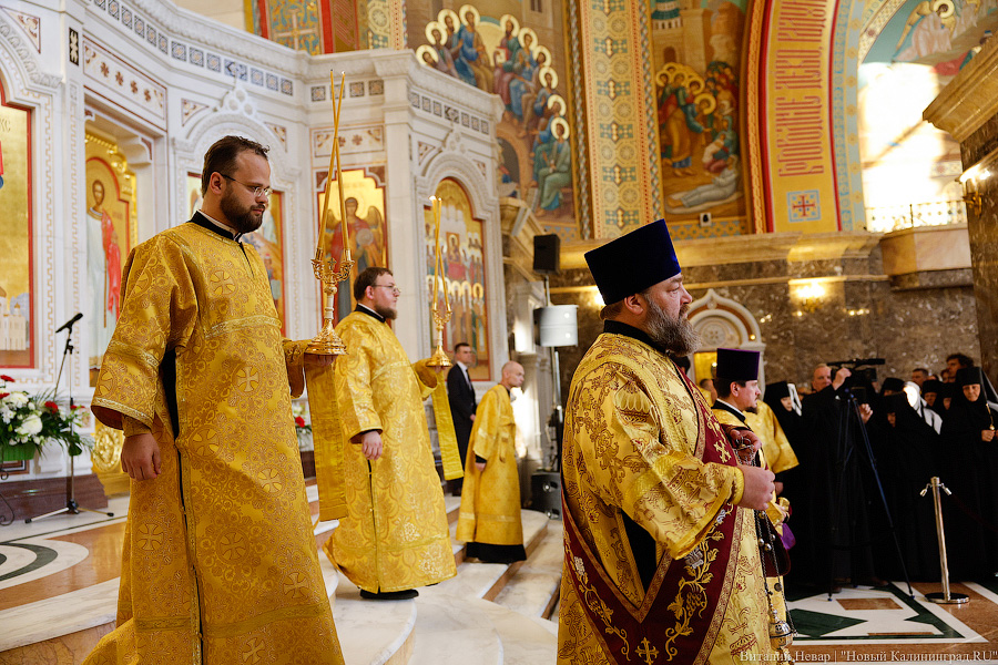 От заката до рассвета: патриарх Кирилл провёл богослужение в Калининграде (фото)