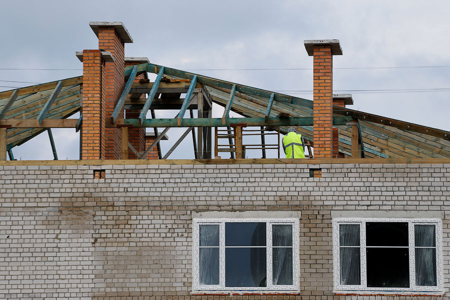 В Черняховске собственники затопленной квартиры засудили строительную компанию 